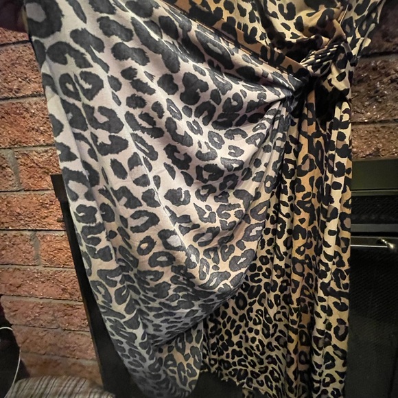 Lark & Ro Leopard Print Wrap Dress Polyester Cap Sleeve Mid-Length Stretchy XL - Picture 5 of 14